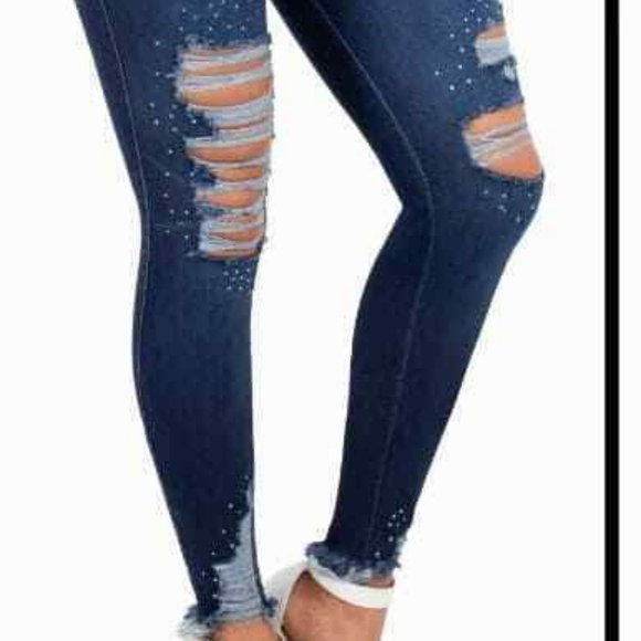 Beautiful Colombian Butt Lifter Rhinestone Skinny Jeans. - Picture 8 of 10